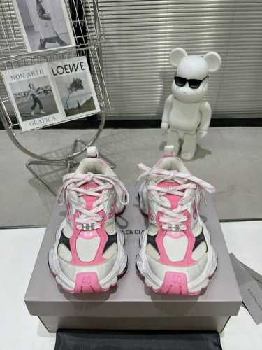 巴黎世家 Summer 24 Cargo Sneaker 超级大大大大大大大老爹鞋 全球限量版 6Xl的终极奥义。 伴随balenciaga夏季24系列的发布，