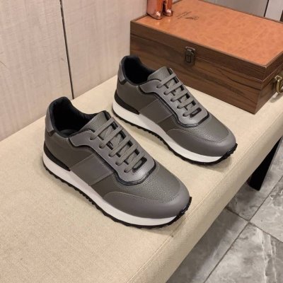 新款: 厂价: Boss* 最新爆款休闲鞋，顶端品牌奢侈～代购，顶级～质量 鞋面選用进口透气牛皮搭配材质透气羊皮垫脚 精细做工 原版个性时尚柔软橡膠耐磨防滑大底