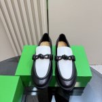 纯色330 做旧擦色工艺 BOTTEGA VENET*女士Astaire乐福拖鞋 原版一比一做法 一致结绳皮扣卡其色 当今流行的又一趋势 天花板啦最全色百搭 精