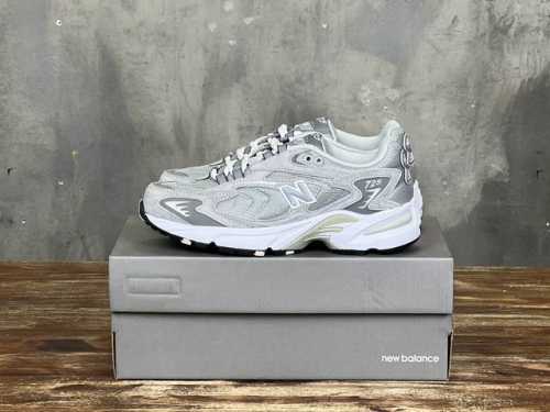 现货 Nb潮流专区-New Balance Nb 725 透气 新款跑步鞋 潮流复古时尚 专柜1:1品质 区别市场通货版本 官方更多新配色 陆续同步推出 品质库