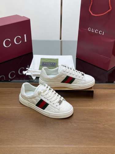 Gucci 最新2024早秋经典ace系列 轻便底 红绿织带 R O情侶休闲鞋g G运动板鞋，顶级高端品质原版购入开发，匠心打造 面 料：进口g G压花牛皮+