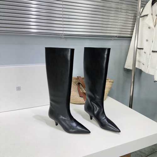 高品质出厂短靴 ！长靴 ！小众潮牌toteme 24Ss秋冬新款猫跟矮跟切尔西尖头头短靴长靴系列！ Toteme在打造高级感这点从来就没输过一双简约干练、低调时
