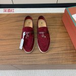 高版本 男款10 Loro Piana 拼色乐福鞋。意大利顶级羊绒复古优雅低调奢华。时尚性与皮料实用性同样兼具依然全网最高品质。鞋面羊京压纹皮。手工缝线，水染皮