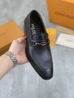 工厂价 实价 水染牛里 Lv路易威登商务皮鞋，釆用原版进口意大利开边珠小牛皮，全牛皮内里、专业鞋匠精心手工制，原版专供耐磨大底。标准码38-45 46 47定做