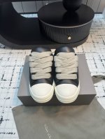 代购级 瑞克.欧文斯 Rick Owens 24Ss秋季新款低帮粗鞋带面包鞋 外皮采用定制柔软绵羊皮，内里使用水染牛皮，鞋垫头层牛皮，鞋底为tpu奶香底 女款：