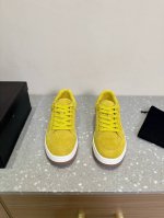 牛京 SAINT LAURENT 圣罗兰 SL61爆款休闲小白鞋 休闲鞋注入加休闲复古的设计，超好看百搭，鞋面采用牛皮冲孔拼接组合，侧面烫金标识性logo，脚感