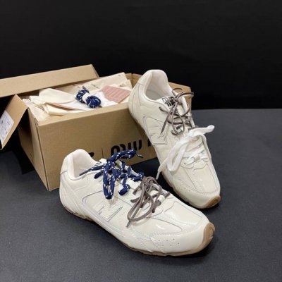 顶级版本 24Ss早春miu X New Balance 联名走秀款！ 超级无敌大热门，非常好搭配！洋气到不行，时髦精必备单品！ 爆拆原版一比一复刻，还原30多