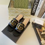 橙子出厂价 Gucci 古驰夏季新款 金属扣饰平底拖鞋 休闲凉拖 码数：35-42
