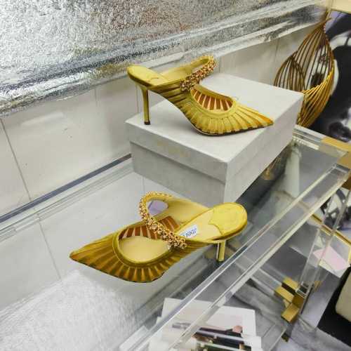 JIMMY CHOO 爆款尖头水钻高跟鞋钻带半拖凉鞋面料：进口丝绒拼网内里：小羊皮 大底：意大利真皮大底 码数：35～39 33 34 40 41 42定制不退