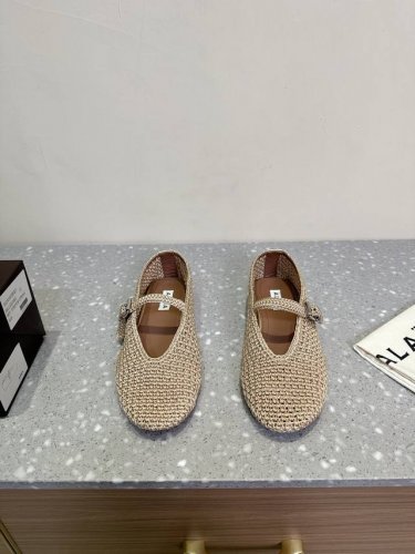ALAIA 阿莱亚 小众潮牌 25ss春夏新款芭蕾舞鞋 法国高端一线高定品牌 AzzedineAlaia:时尚界最后的手艺人巴黎时装界以及全世界都享有盛誉维多利