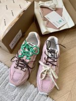 顶级版本 24Ss早春miu X New Balance 联名走秀款！ 超级无敌大热门，非常好搭配！洋气到不行，时髦精必备单品！ 爆拆原版一比一复刻，还原30多