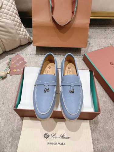出厂价： 270 皮面升级版本Lp新品发售loro Piana 官网同款针织乐福鞋｜采用 Wish 牛皮面料制作｜缝制鞋面采用独特针织面料制作工艺｜全方位一比一