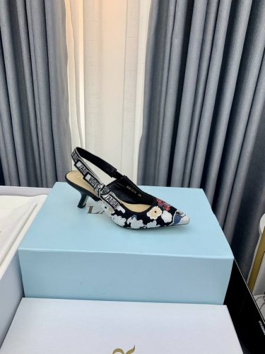 出厂价 J'ADIOR 迪奥 DIOR&MOI 春夏最新高定Slingback标志性系列 纯棉刺绣图案露跟平底女鞋 明星同款字母logo织带方头粗高跟蝴蝶结女凉