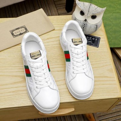 工厂价 Gucci 古奇官网男士休闲鞋同步款，鞋面选用牛皮配进口新品牌元素 古奇，彰显不俗的气息，设计简约套脚款型 超级百搭 内里皮，橡胶大底 ，2个颜色可选！