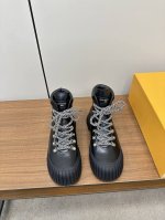 Louis Vuitton Fw24 New Arrival大头马丁靴升级版 Louis Vuitton Fw24 New Arrival～Lv 超人马丁靴也太