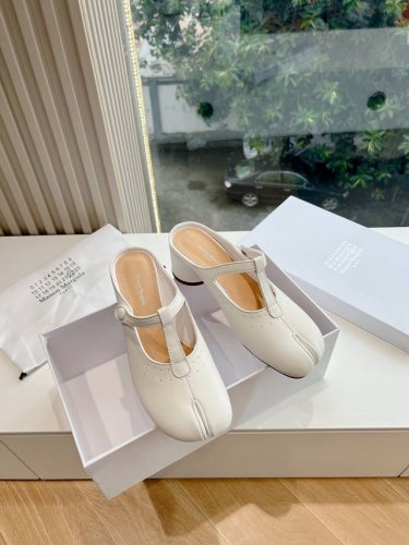 出厂 顶级版本 代购级别 Maison Margiela 玛吉拉mm6家tabi分趾鞋2024独家新品最高版本买手代购1:1完美复刻 芭蕾舞平底分趾tabi凉鞋