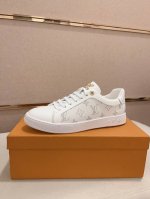 工厂价 Louis Vuitton 路易威登 LV 顶级新款专柜同步发售，鞋面意大利进口头层牛皮，全进口羊皮内里，完全1比1复刻，鞋底：原厂特供原版底，独家活动