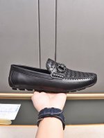 Botteg* Venet* 高端精品Size：38-44 45定做Bv新品，小牛皮人工编织经典风格与当代时尚气质和谐交融，橡胶鞋底轻便灵活,水染牛里！ 淘宝，