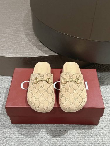 高版本出厂Pp310 gucci古驰25Ss新款古奇春夏系列 Gg马衔扣拖鞋穆勒鞋，老花包头简约半拖 澳洲混种羊皮内里。金典老花 ，Pu增高水台！超轻量化，耐磨