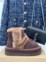 厂价 Ugg 24Ss新品厚底雪地靴 这无法抗拒的新时尚～今年的厚底系列真的是小个子的福音 轻便好穿，要温暖更要大长腿！显的腿超长，休闲又时髦，踩上去像掉进云一