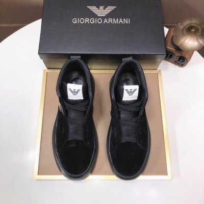 工厂 Armani 牛皮内里 阿玛尼最新新款休闲鞋 火爆热卖官网同款原单爆款 .原工厂牛皮材料1：1原板 牛皮内里，原厂发泡大底。身配件一比一开模 专柜品质 亲