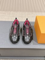 出厂 Louis Vuitton Lv Rush 超酷户外效游鞋 运动鞋 慢跑鞋 攀岩鞋~~~ 超值推荐，代购必带，小红书种草系列~~ 原版进口的dk透气网格布