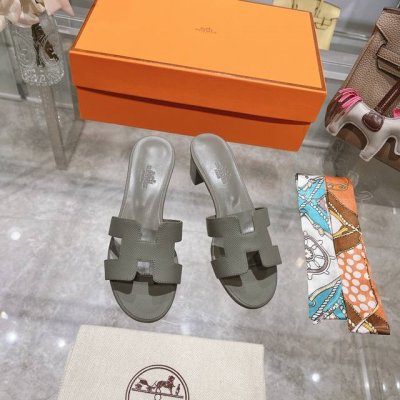 粗跟 出厂价 Hermes 爱马仕h拖鞋oran凉鞋系列 时尚又百搭 超级舒服 每个细节都做到极致 原版swift小牛皮 原版1:1独家私模鞋面 原版真皮沿条大