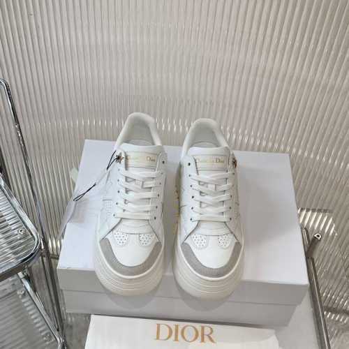Dior迪奥 最新star系列 五角星 厚底 松糕鞋 休闲 运动鞋 小白鞋 原版购入开发 做货 这款 Dior Star 运动鞋是二零二四秋季新品，以时髦风格丰