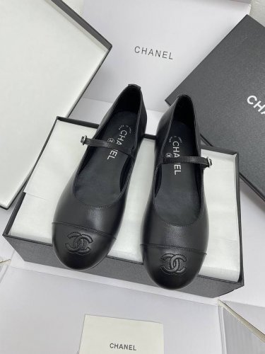 390代购级香奈儿Chanel早春新款一字带拼色平底玛丽珍鞋单鞋 小红书力推款，怎么搭配都好看，时髦精必备，香奈儿女士钟爱简约又难以抗拒系 鞋面:采用原版定制刺