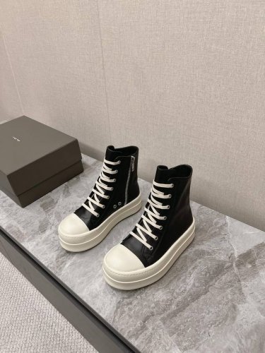 男10 Ro欧文斯rickowens 主线 西瓜头高帮厚底款式 进口水染牛皮材质，和针车间距都是极致还原！ 质感细腻无敌，奢侈品的触感！ 牛皮内里 大底tpu奶