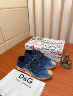 实价： 新款dolce＆Gabbana Dg重工系列，新款休闲时尚鞋版型简洁大气，时尚专属时尚又大方。原版透气绵布+手绘工艺，舒适的透气内里。精致奢华，超a级别