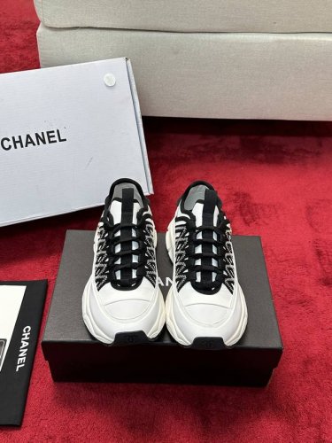 Chanel香奈儿老爹鞋-2025专柜顶级休闲款运动鞋这款经典设计；鞋面多种工艺电绣的风格；大底却时尚运动；不平凡的拥入了多种配色元素 多元化混搭非常好看百搭，
