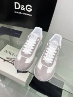 2024高端版本高质量原单品质 D0Lce & Gabbana 今年的主打款式 没有之一 超火超帅气的休闲鞋此款传承了d家一贯有点浮夸而不失时尚的风格 精湛的做