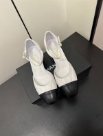 Chanel小香 25Ss 早春新款 菱格纹粗跟玛丽珍单鞋，复古法式优雅感，高级感十足 香奶奶菱格中空玛丽珍凉鞋，最近很火的一双凉鞋！露脚设计直接拉长腿型！很显