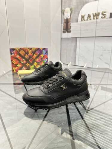 售 价: ￥ 商品商标：LV* 路易威登* 低帮休闲鞋正码码数: 38-44 可订做45 商品材料：鞋面进口牛皮，羊皮内里，原版大底。编 号：5679