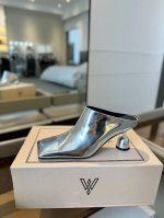 工厂P价P 正品原版开发 支持专柜验货Vanda Novak小众品牌2025Ss新品爆款女士高跟半托鞋。Vn新款酒杯高跟抢手大爆款，Ins&小红书巨多网红明星上