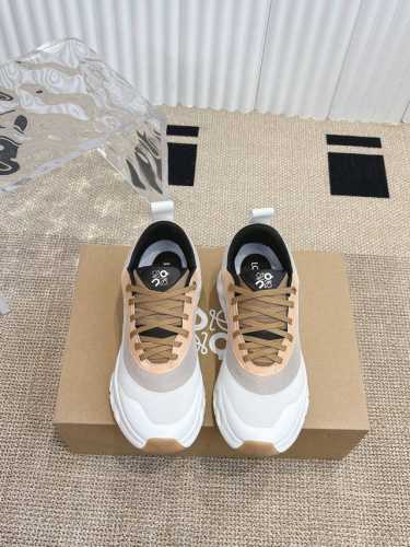 代购级 Loewe罗意威 X On Cioudtilt2.0跑鞋 罗意威 Xon 昂跑全新合作系列 时尚，品牌与瑞士高性能运动品牌On携手打造的此系列作品专为城