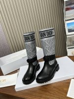 2024ss最高版本 Dior 迪奥秋冬靴复古工装靴 一脚蹬 ，鞋面进口小牛皮拼接最新进口科技电绣面萱型百搭瘦脚yyds.造型立体饱满，帅气十足 上脚舒适 ，设