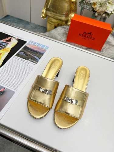 原版原标橡胶底P： 真皮大底：170Hermes爱马仕 size:35-44跟高：5CM专柜新款一片拖，1：1复刻 Hermes春夏 爱马仕新款官网同步轻盈夏日