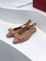 工厂价 顶级版本sf Salvatore Ferraga*O 菲拉*慕viva系列后空露跟粗跟凉鞋这个系列的鞋子都用了最柔软的纳帕小羊皮，脚感非常舒服，脚背高的