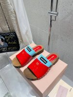 高品质出厂 包含一双半袜 miumiu*2025ss缪缪春夏新款平底小牛皮凉鞋拖鞋zp开发 原版拆卸，细节对版秒杀市面普通版本，miumiu真的太少女啦！皮质超