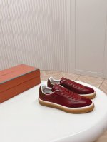 出 男款 Loro Piana 诺悠翩雅tennis Walk系列 Lp德训鞋 休闲 运动鞋 板鞋 原版购入开发 做货 这款新款绒面革网球鞋采用超低帮设计，适合