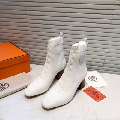 Hermes 爱马仕最新款袜子靴 市场最高版本！代购级别品质 本季h家最年轻的一款单品！爱马仕的品质是我们一直的追求！我们将不断的去开发新的产品回馈客户！选材：