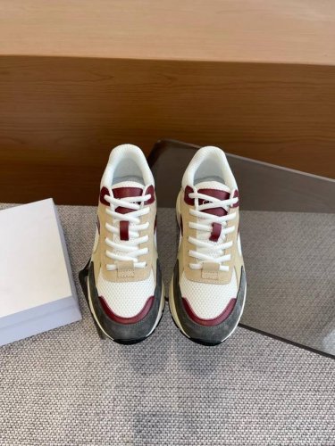 CELINE 赛琳 25ss 最新 Runner Cr-03系列 系带 休闲运动鞋新春运动小白鞋无论从楦型的轮廓隔板的拼接都让人耳目一新、前后品牌LOGO相呼应