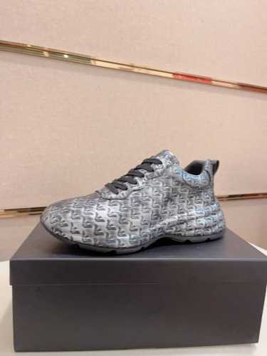 羊里 阿玛尼 armani exchange 官网最新款 ax时尚休闲男鞋，爆款版型简洁大气，潮男专属.独有的官网最新品牌元素元素原版装饰，时尚又大方，面料原版