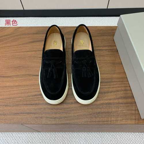 Brunell* Cucinell* 男款流苏乐福鞋。简约时尚。鞋面牛京，牛皮内里，高密度弹力乳胶 可拆卸独立高弹力乳胶鞋垫 原版大底。 码数：39-46 39