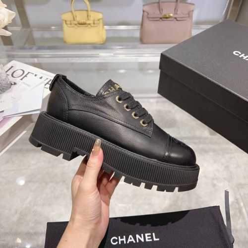 短靴 、单鞋 顶级品质 原版1:1 Chanel 香奈儿 秋冬新品厚底马丁短靴 原版定制字母logo 鞋头双c电绣 无论细节及做工都力求做到和正品零距离 材料