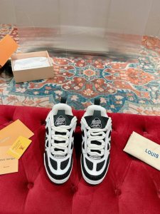 Louis Vuiton 路易威登 Lv Skate系列面包鞋-滑板鞋-篮球鞋-休闲运动鞋顶级版本原版购入开发做货lv Skate从年开始延续the View专