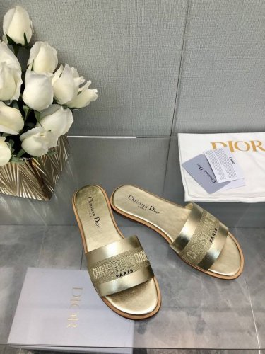 迪奥 Dior 2025春夏新款女鞋 CD字母刺绣logo平底拼色一字拖鞋 市面顶级版本 材质:鞋面进口牛皮 牛皮皮内里+意大利真皮大底 跟高:平跟size：3