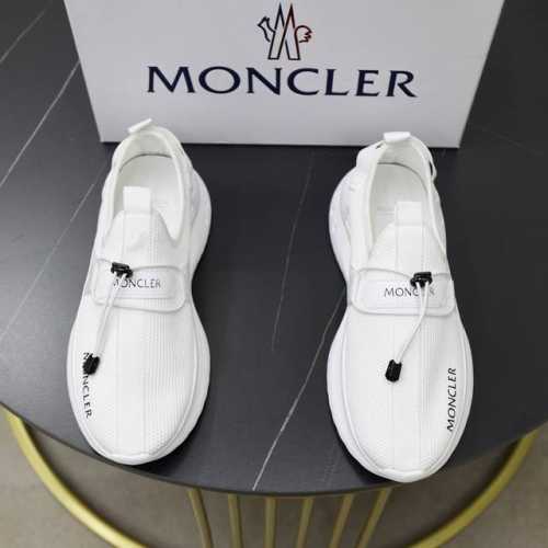 MONCLER 盟可睐 蒙口 -鞋面：品牌布匹拼接皮料车 -内里：舒适透气 -大底：原版轻便耐磨大底 -超高品控 做工精细：凸显 高端 贵气 档次 -Size